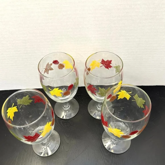 LIBBEY Water Goblet - Fall Leaves & Acorns - Set of 4 - EXCELLENT CONDITION - Picture 7 of 11